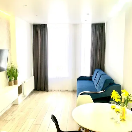 公寓 Osapart Cozy In A Complex Semycvit