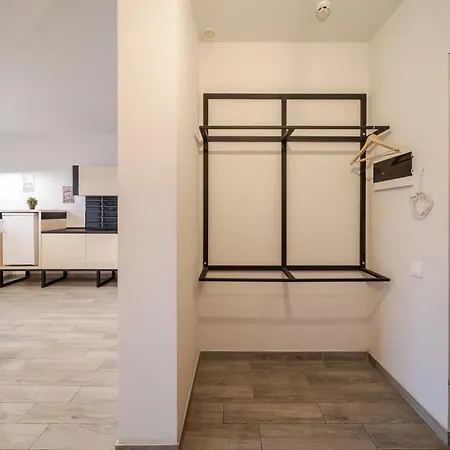 Daire Osapart Cozy In A Complex Semycvit