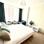 Osapart Cozy In A Complex Semycvit Apartment